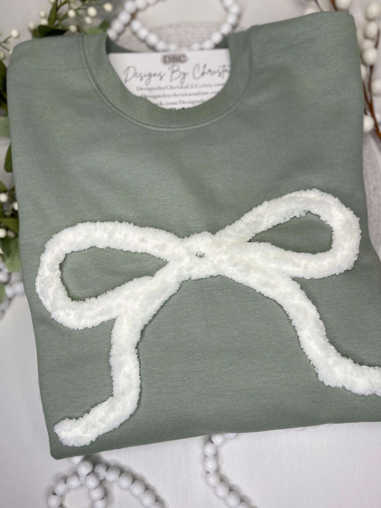 Trendy and cute Bow yarn Shirt, Sweatshirt with bow, 3D embroidery, dainty embroidered bow shirt, crew neck sweatshirt, white bow shirt